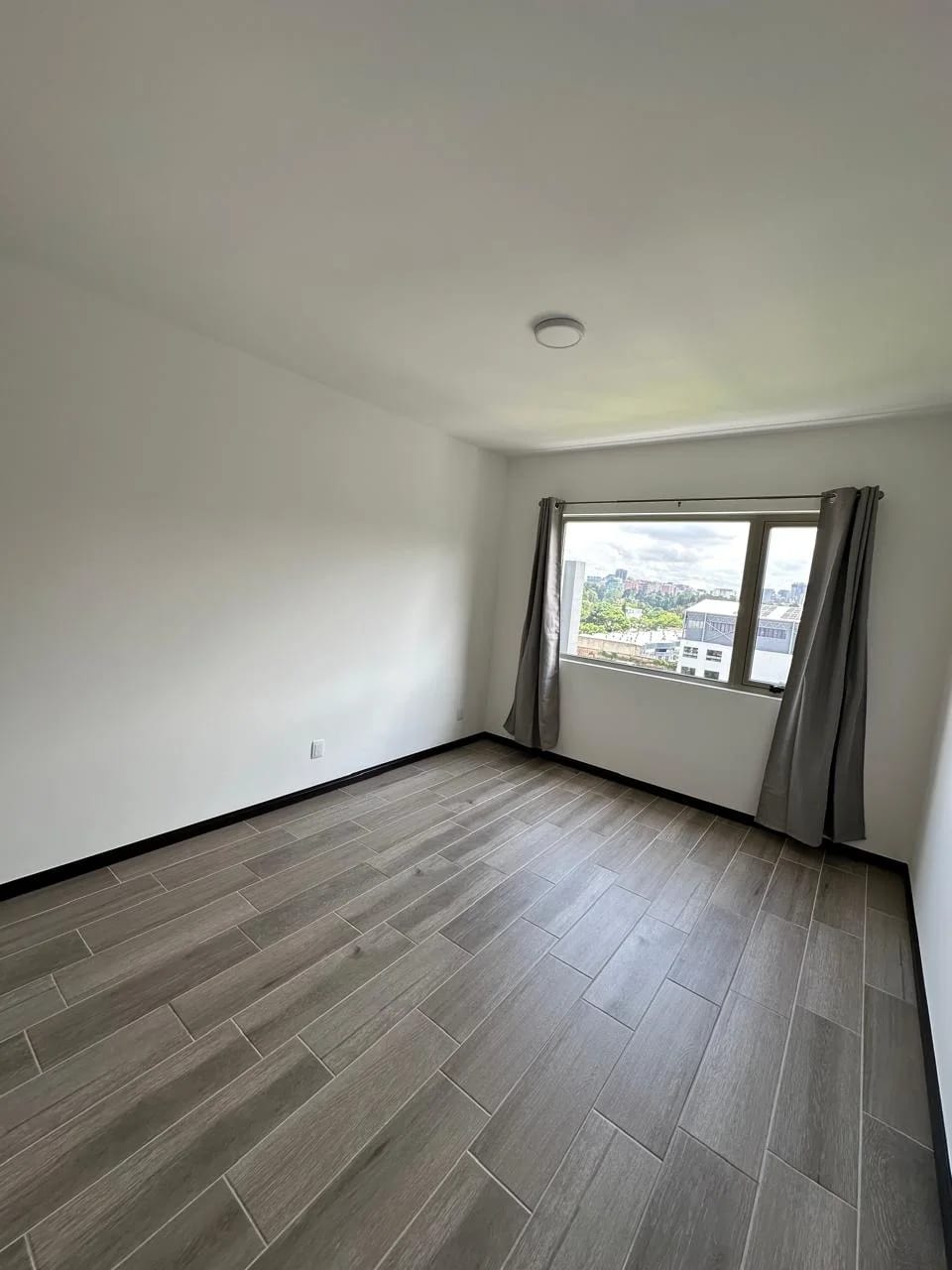 Apartamento de 3 dormitorios en alquiler en zona 14 Segheria — Apartamento en Alquiler en Zona 14, Guatemala, Ciudad — foto 9 de 16
