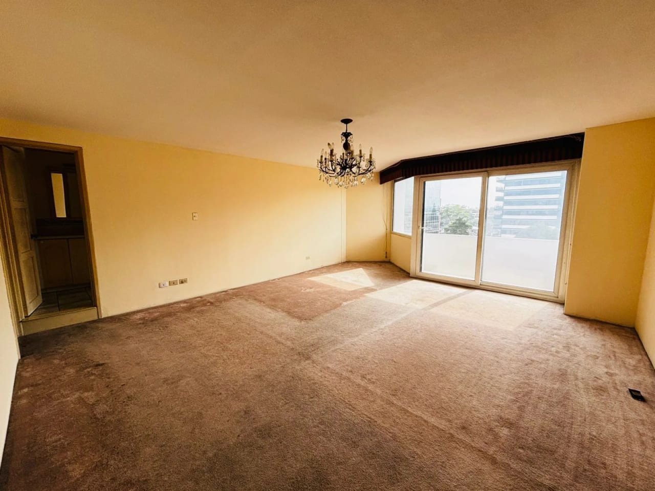 Amplio apartamento de 350 mts en alquiler en zona 10 — Apartamento en Alquiler en Zona 10, Guatemala, Ciudad — foto 3 de 17