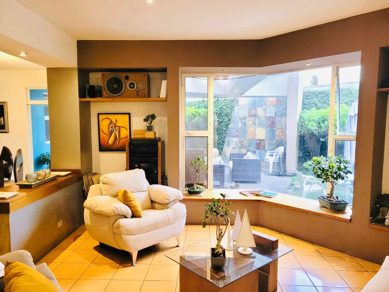Hermosa casa en venta en Km 19.5 Cond. Los Manantiales — Casa en Venta en Carretera a El Salvador, Guatemala, Ciudad — foto 1 de 16
