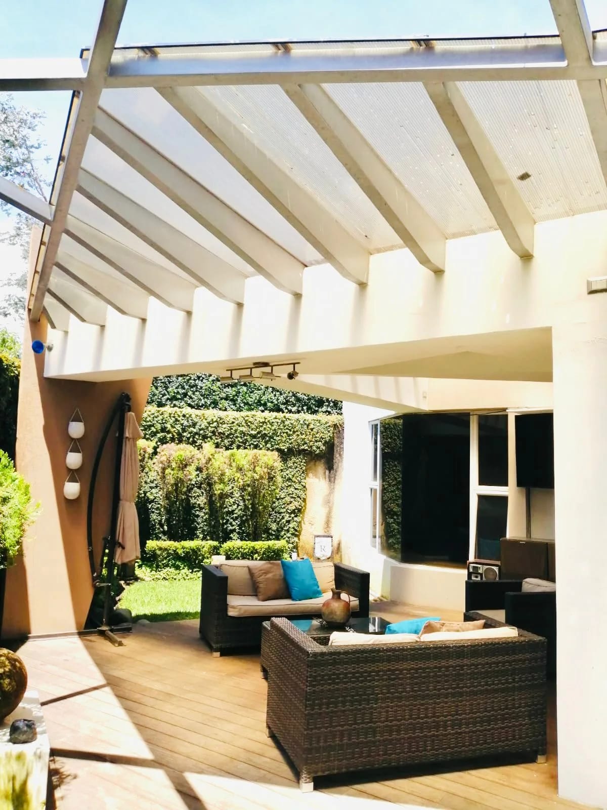 Hermosa casa en venta en Km 19.5 Cond. Los Manantiales — Casa en Venta en Carretera a El Salvador, Guatemala, Ciudad — foto 8 de 16