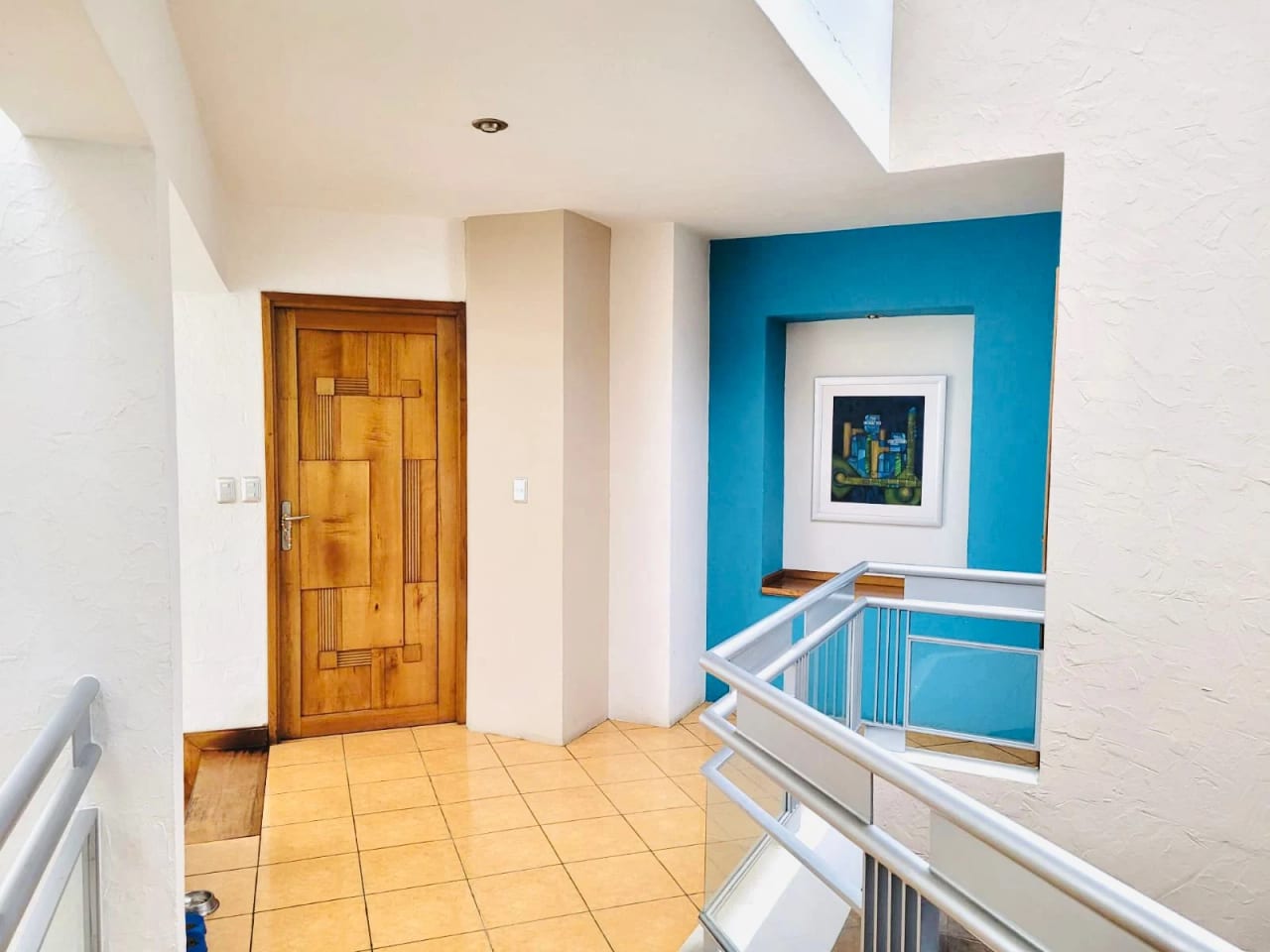 Hermosa casa en venta en Km 19.5 Cond. Los Manantiales — Casa en Venta en Carretera a El Salvador, Guatemala, Ciudad — foto 12 de 16