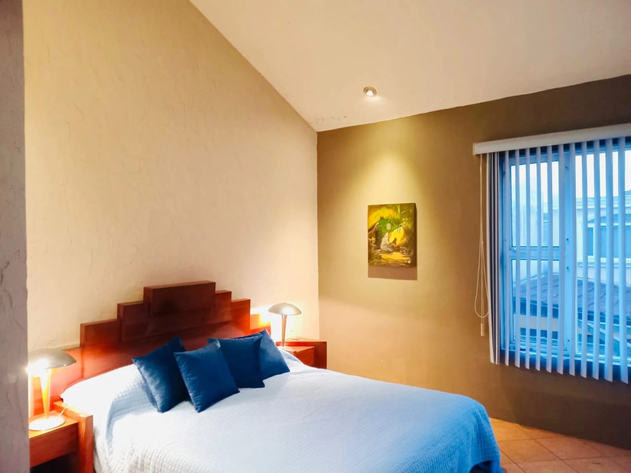 Hermosa casa en venta en Km 19.5 Cond. Los Manantiales — Casa en Venta en Carretera a El Salvador, Guatemala, Ciudad — foto 15 de 16