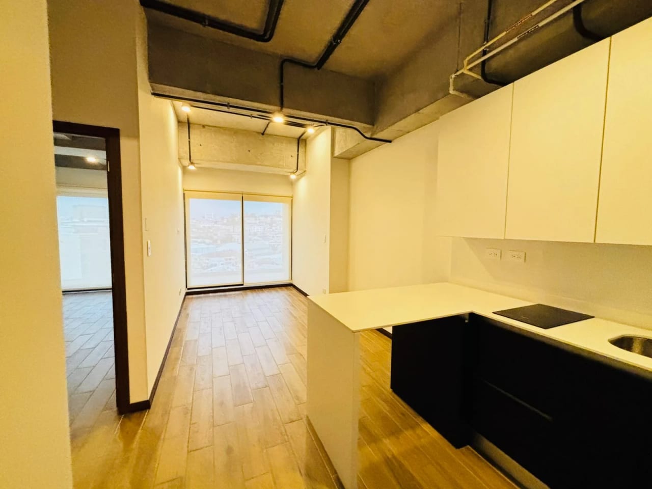Lindo apartamento tipo coral de 1 habitación, en zona 4 — Apartamento en Alquiler en Zona 4, Guatemala, Ciudad — foto 1 de 14