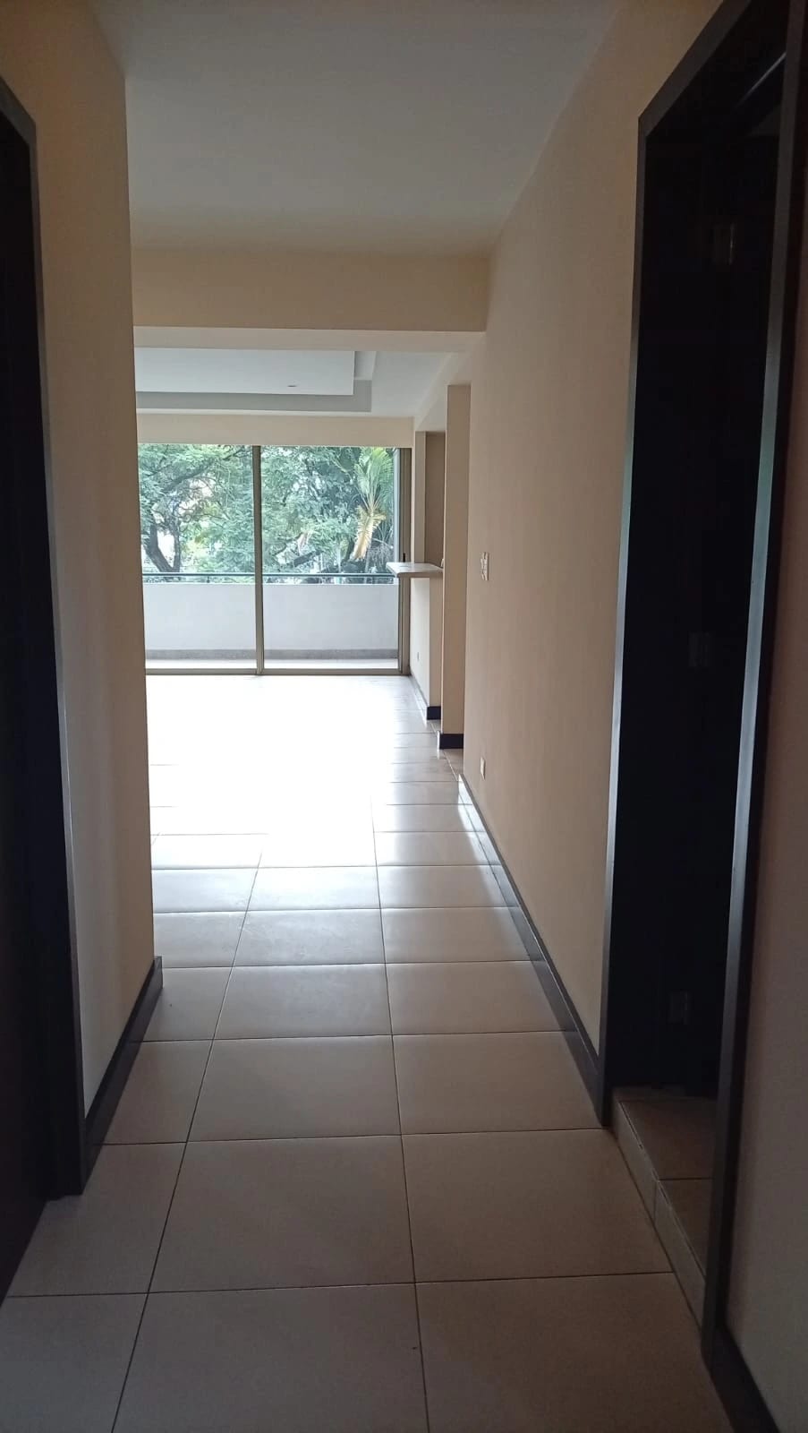 Apartamento 2 dormitorios con 186 mts en alquiler en zona 14 — Apartamento en Alquiler en Zona 14, Guatemala, Ciudad — foto 2 de 9
