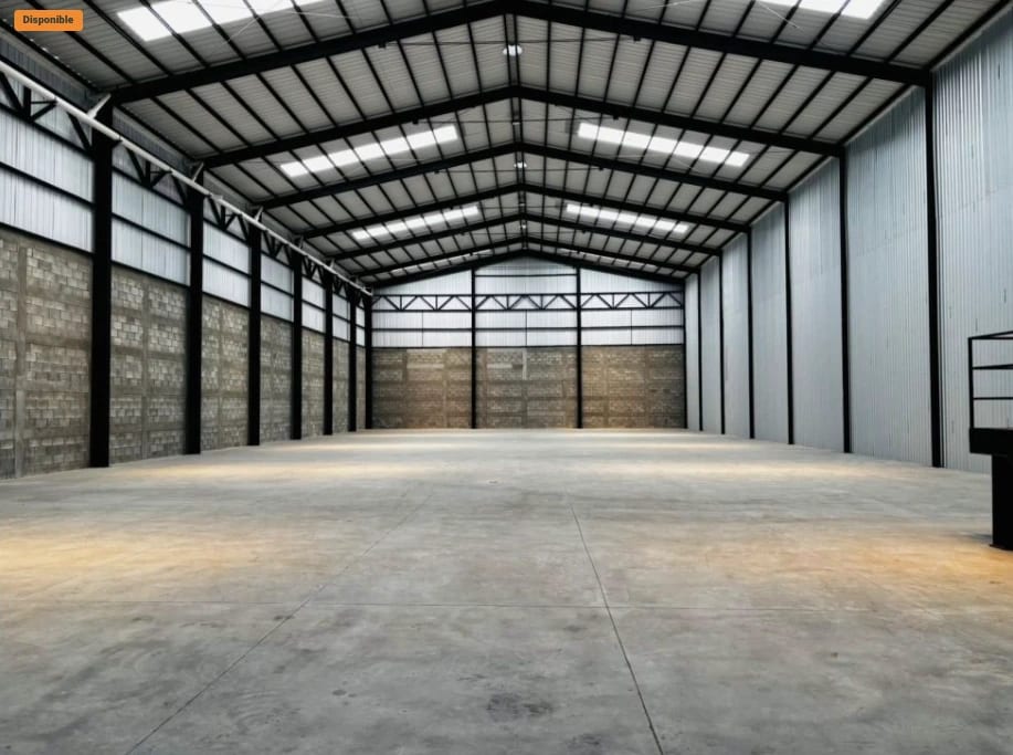 Se AlquilaBodega de 1,000 Metros en Villa nueva boulevard reformadores — Bodega / Ofibodega en Alquiler en Villa Nueva, Guatemala, Ciudad — foto 2 de 11
