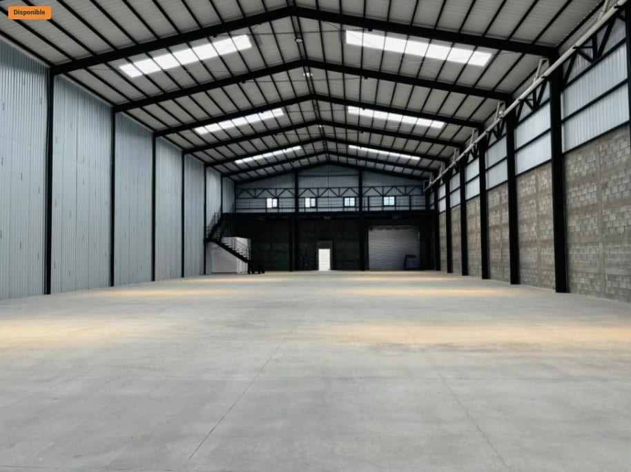 Se AlquilaBodega de 1,000 Metros en Villa nueva boulevard reformadores — Bodega / Ofibodega en Alquiler en Villa Nueva, Guatemala, Ciudad — foto 3 de 11