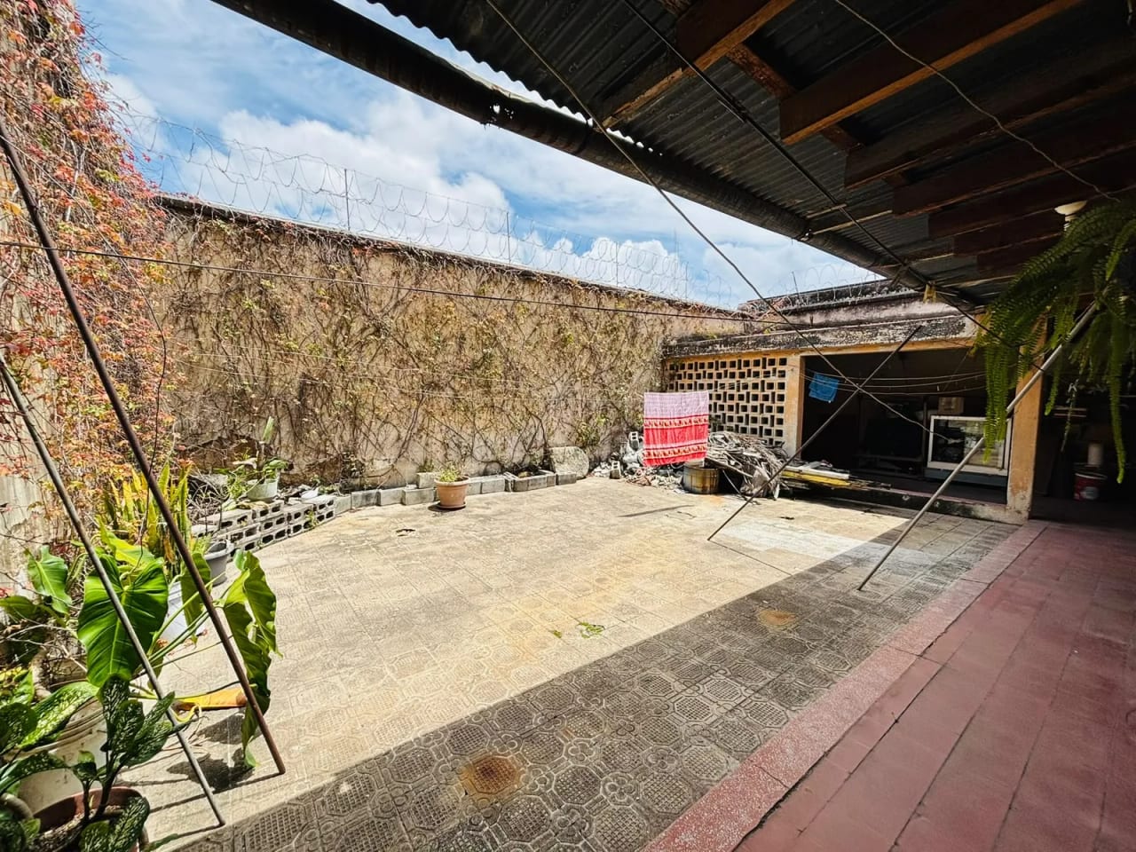 Amplia casa de 4 dormitorios en venta - ZONA 1 — Casa en Venta en Zona 1, Guatemala, Ciudad — foto 15 de 16