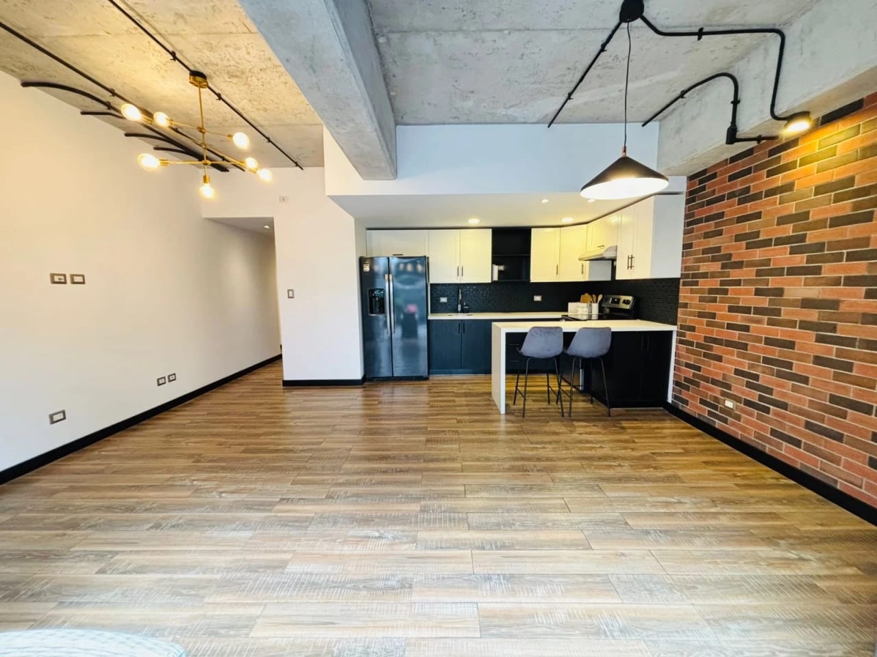 Apartamento en alquiler en zona 14 - ZOE — Bodega / Ofibodega en Alquiler en Zona 14, Guatemala, Ciudad — foto 8 de 12