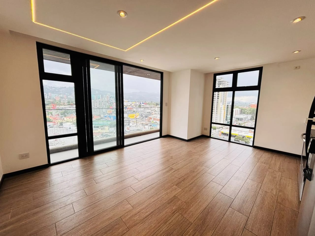 Apartamento en venta en IQ10 Zona 10 — Apartamento en Venta en Zona 10, Guatemala, Ciudad — foto 3 de 11