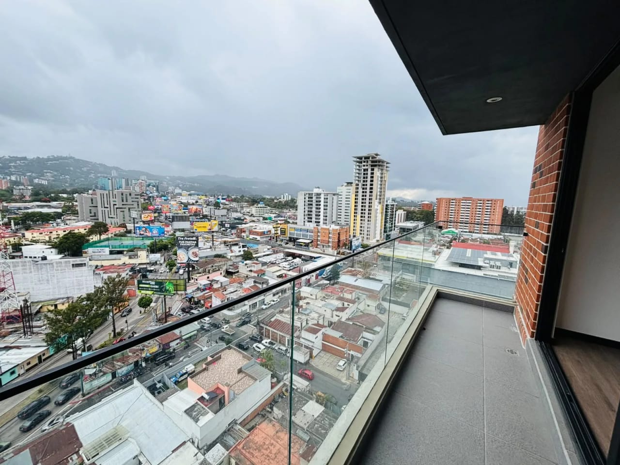 Apartamento en venta en IQ10 Zona 10 — Apartamento en Venta en Zona 10, Guatemala, Ciudad — foto 1 de 11