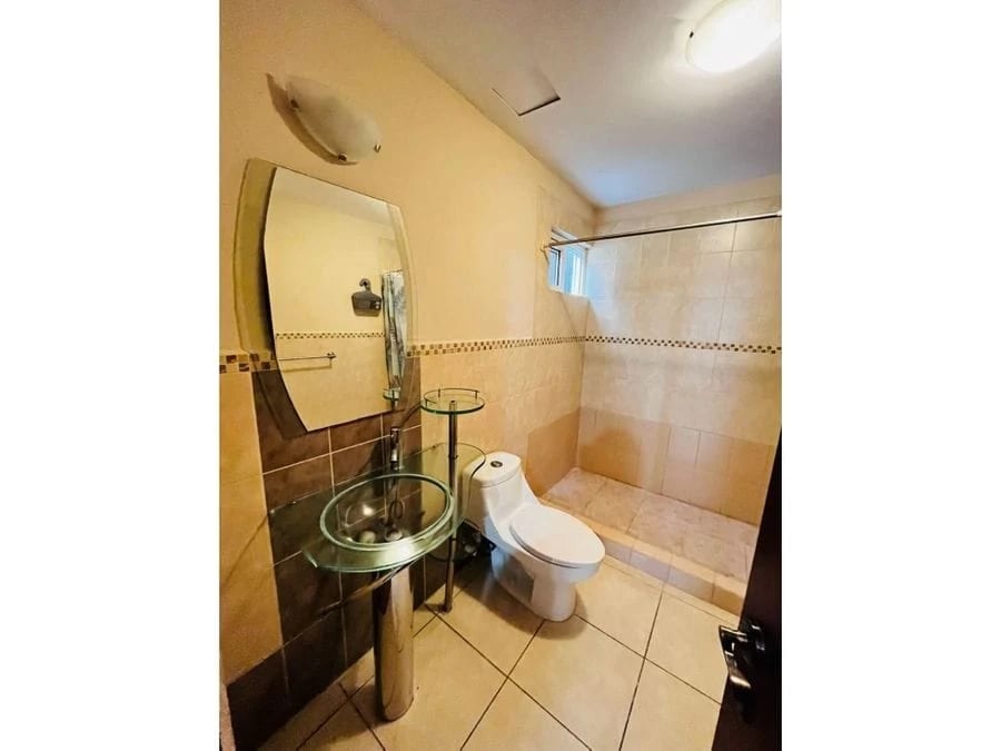 Apartamento en Alquiler en Zona 15 Colonia el Maestro — Apartamento en Alquiler en Zona 15, Guatemala, Ciudad — foto 4 de 12