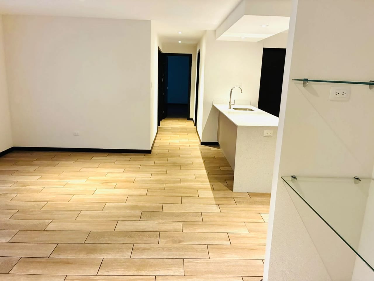 Alquiler Apartamento de 3 dormitorios en zona 16 San Isidro — Apartamento en Alquiler en Zona 16, Guatemala, Ciudad — foto 8 de 11