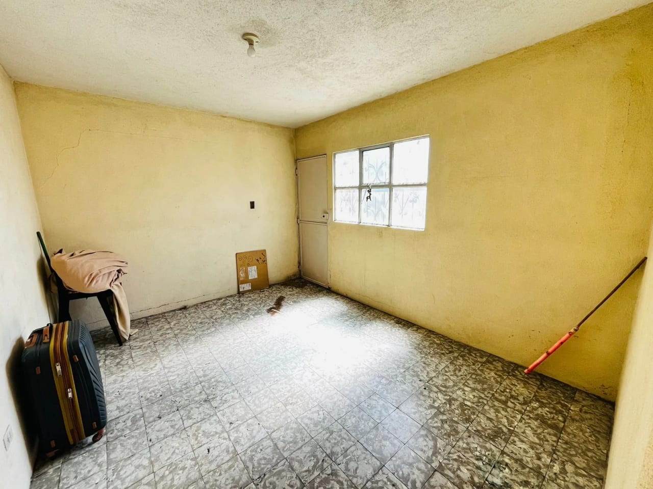 Amplia casa en venta en zona 6 — Casa en Venta en Zona 6, Guatemala, Ciudad — foto 8 de 11