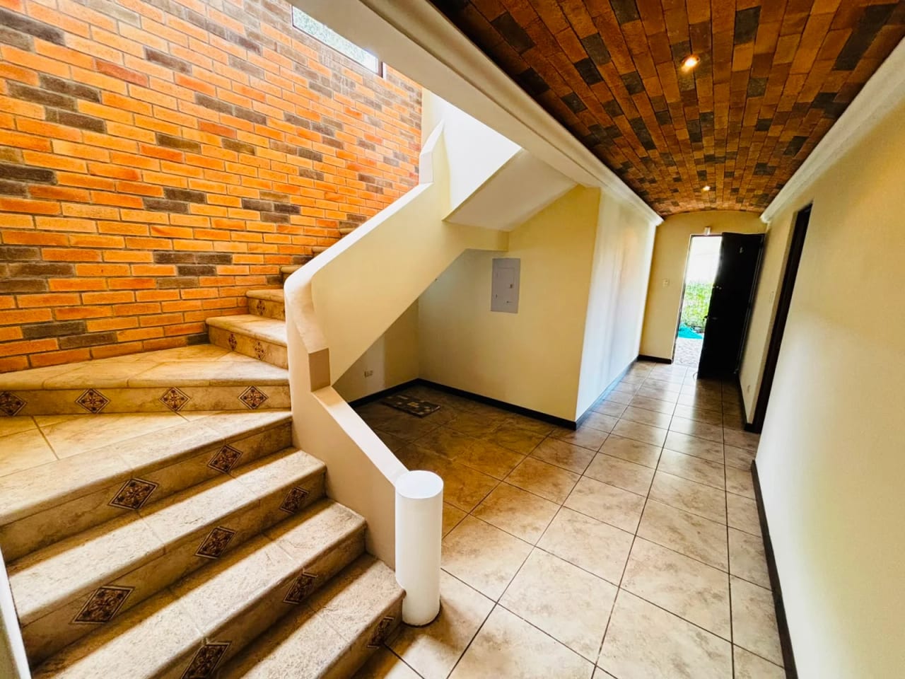 Casa de 4 dormitorios en venta en Condominio Real Del Campo CAES — Casa en Venta en Carretera a El Salvador, Guatemala, Ciudad — foto 17 de 17