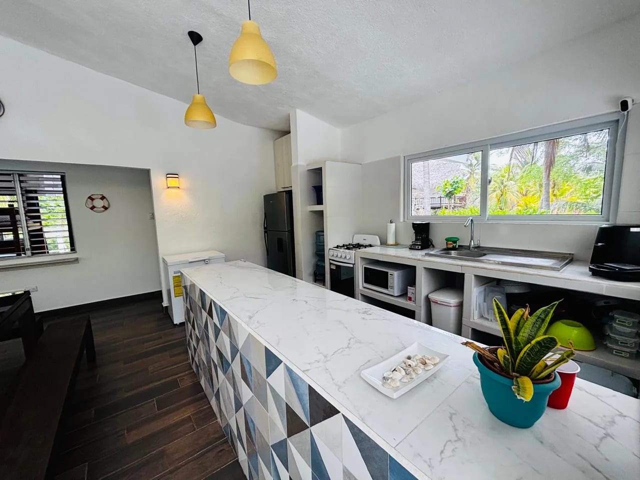 cocina — Las lisas casa de Playa con piscina y jardines — Casa vacacional en Venta en Las Lisas, Santa Rosa — foto 10 de 17