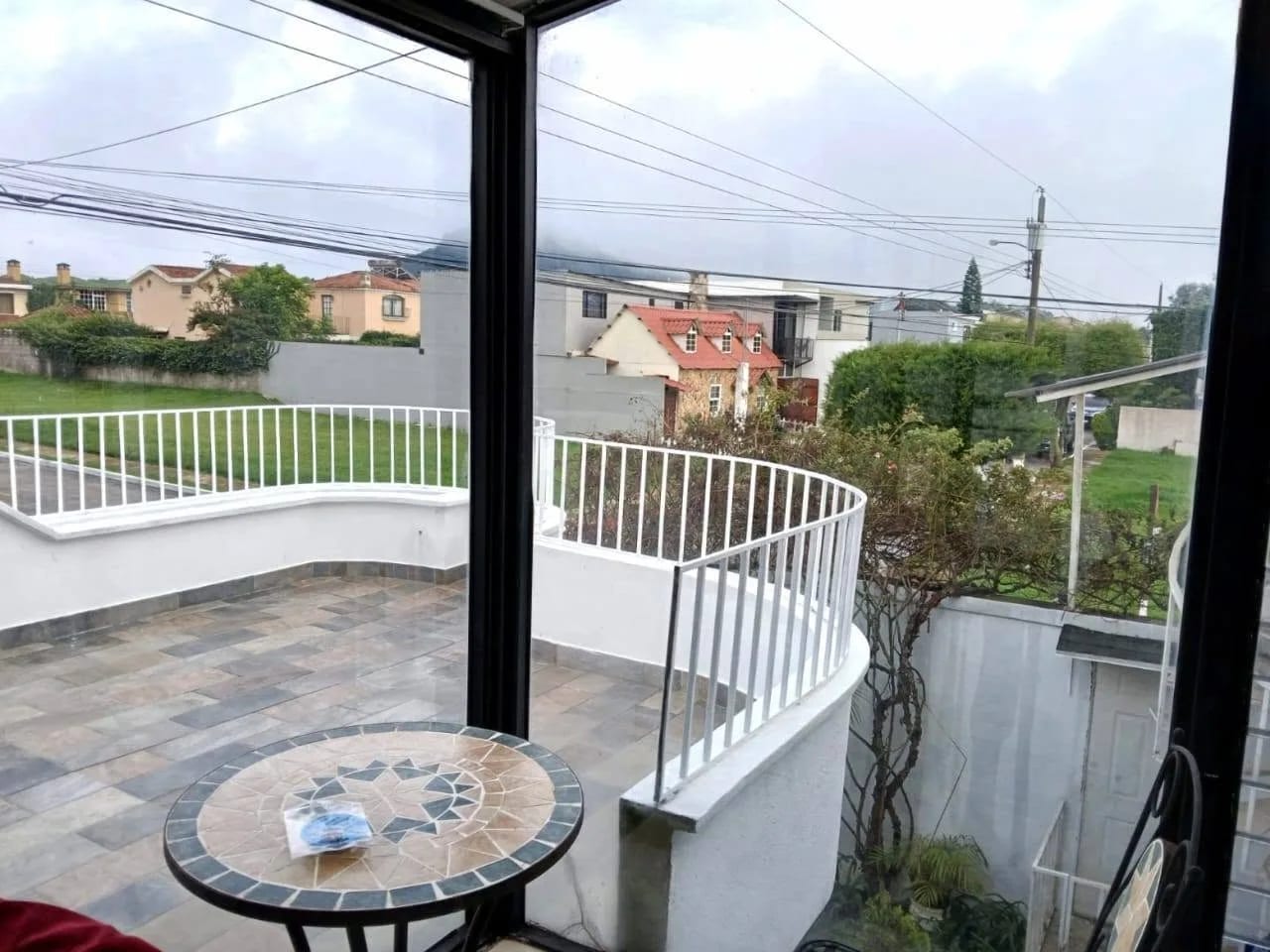 CASA EN VENTA O ALQUILER MANANTIALES ENTRADA A SAN JOSÉ PINULA — Casa en Venta en San José Pinula, Carretera a El Salvador, Guatemala, Ciudad — foto 3 de 17