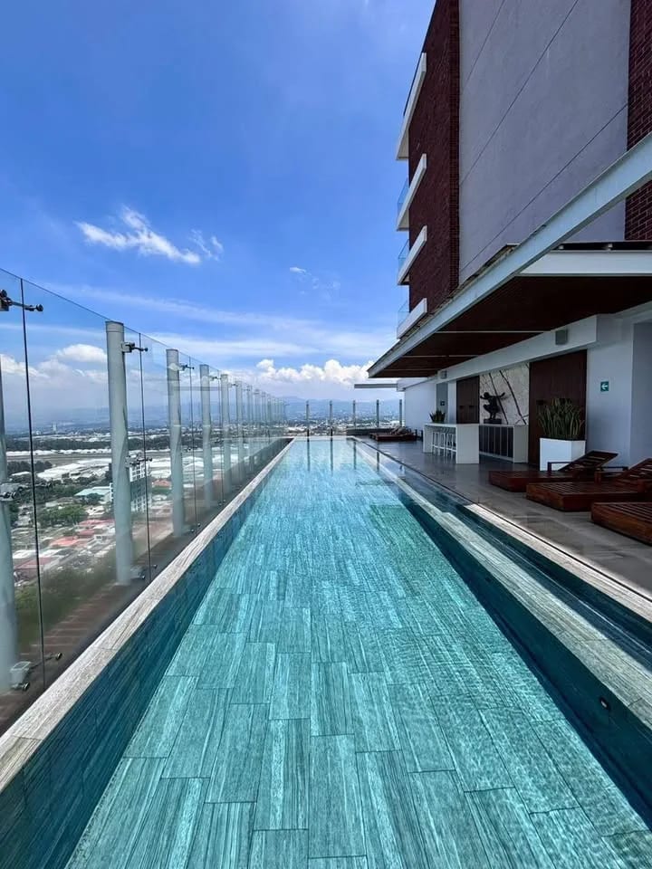 APARTAMENTO EN ALQUILER/VENTA - NIVEL MEDIO - EDIFICIO ECHO ZONA 14 — Apartamento en Venta en Zona 14, Guatemala, Ciudad — foto 14 de 17