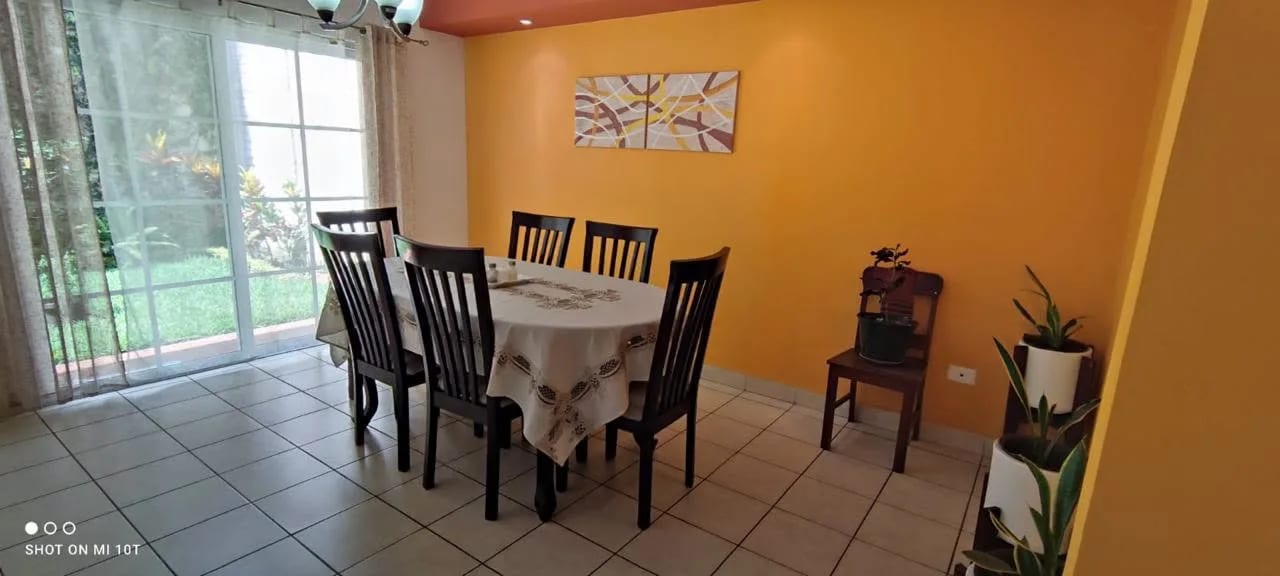 CASA EN VENTA CONDOMINIO CONDADO SAN NICOLÁS ZONA 4 MIXCO — Casa en Venta en Zona 4 Mixco, Guatemala, Ciudad — foto 2 de 4