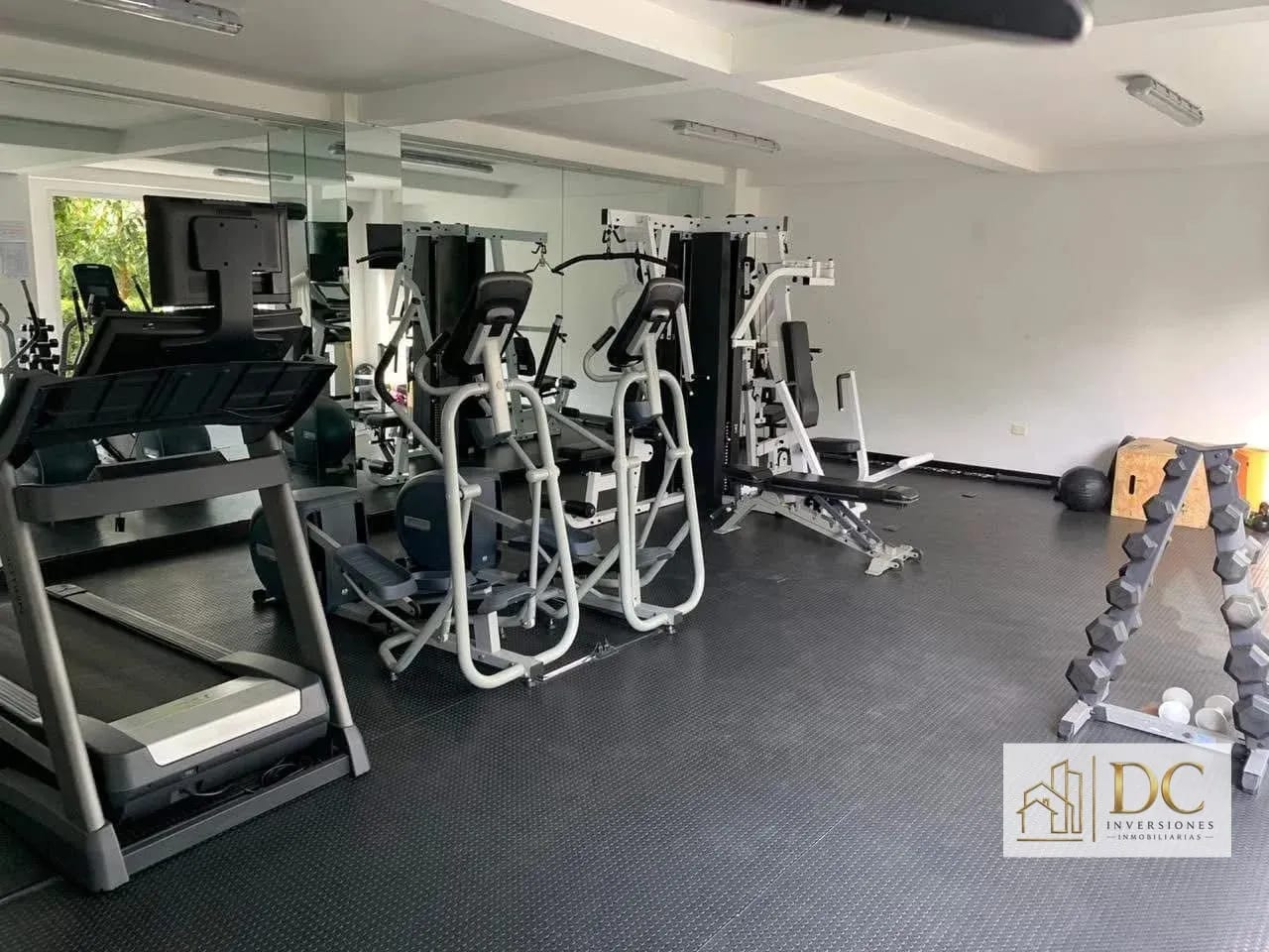 APARTAMENTO EN ALQUILER EDIFICIO HEXA CAÑADA ZONA 16 — Apartamento en Venta en Zona 16, Guatemala, Ciudad — foto 6 de 16