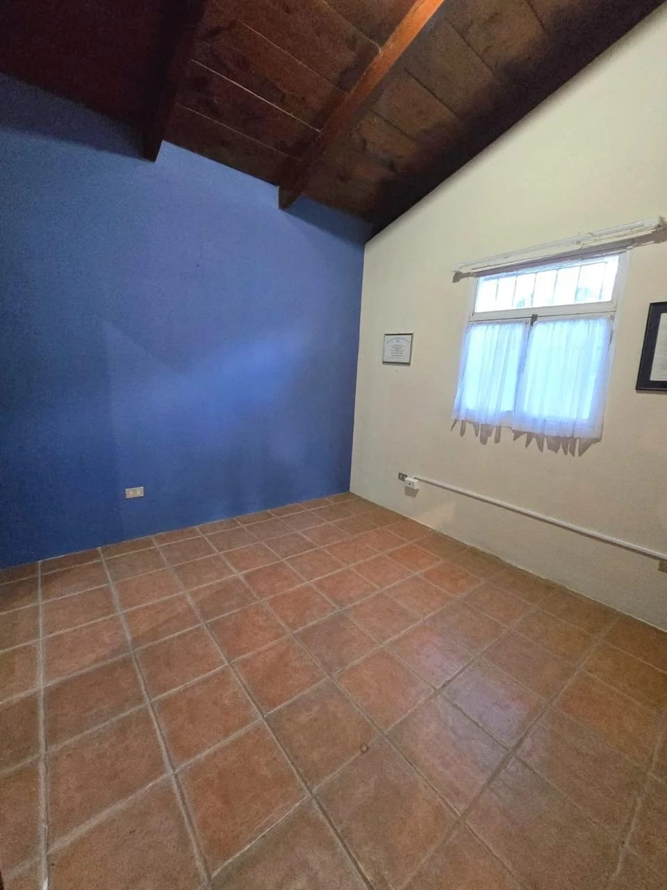 CASA EN VENTA - FUERA DE GARITA - KM. 16 CARRETERA A EL SALVADOR — Casa en Venta en Carretera a El Salvador, Guatemala, Ciudad — foto 7 de 12