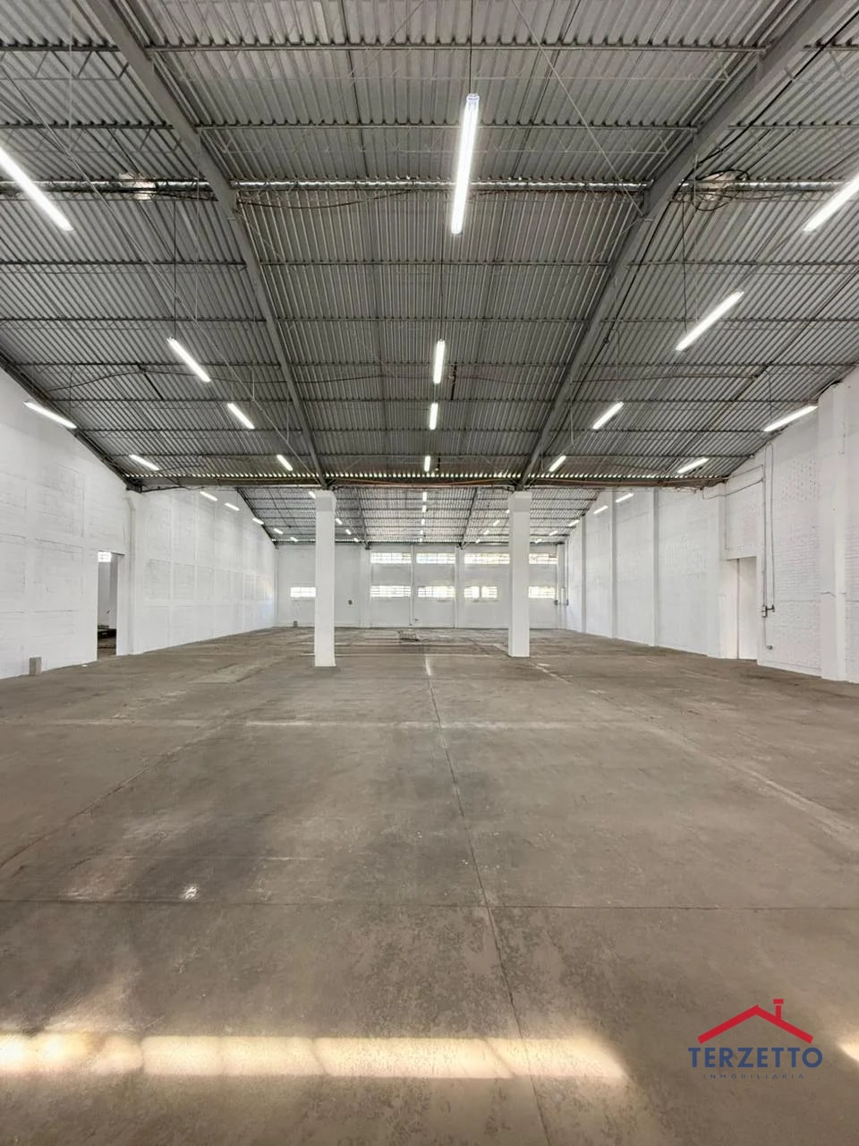 Bodega en Atanacio Tzul Zona 8 - 4