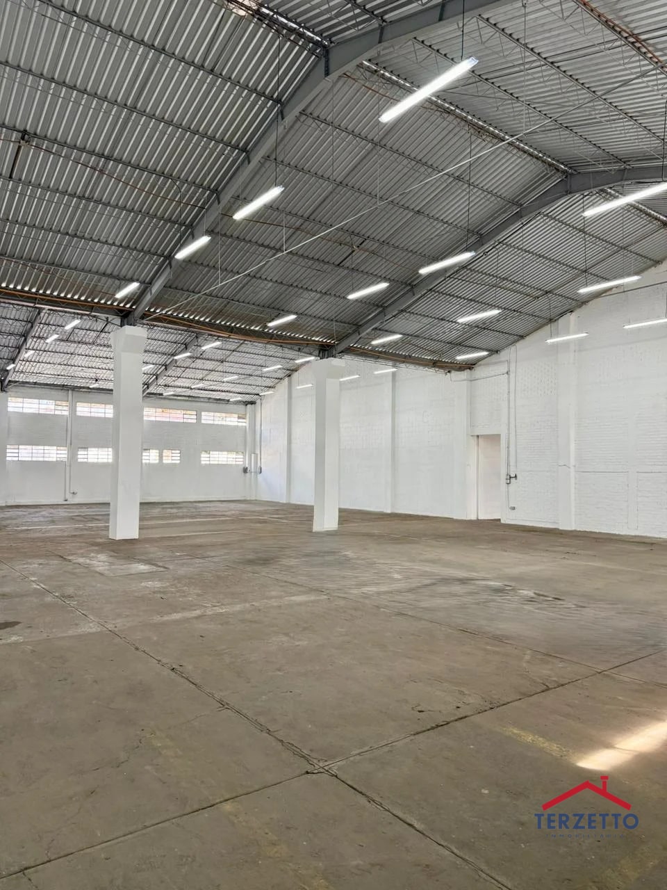 Bodega en Atanacio Tzul Zona 8 - 5