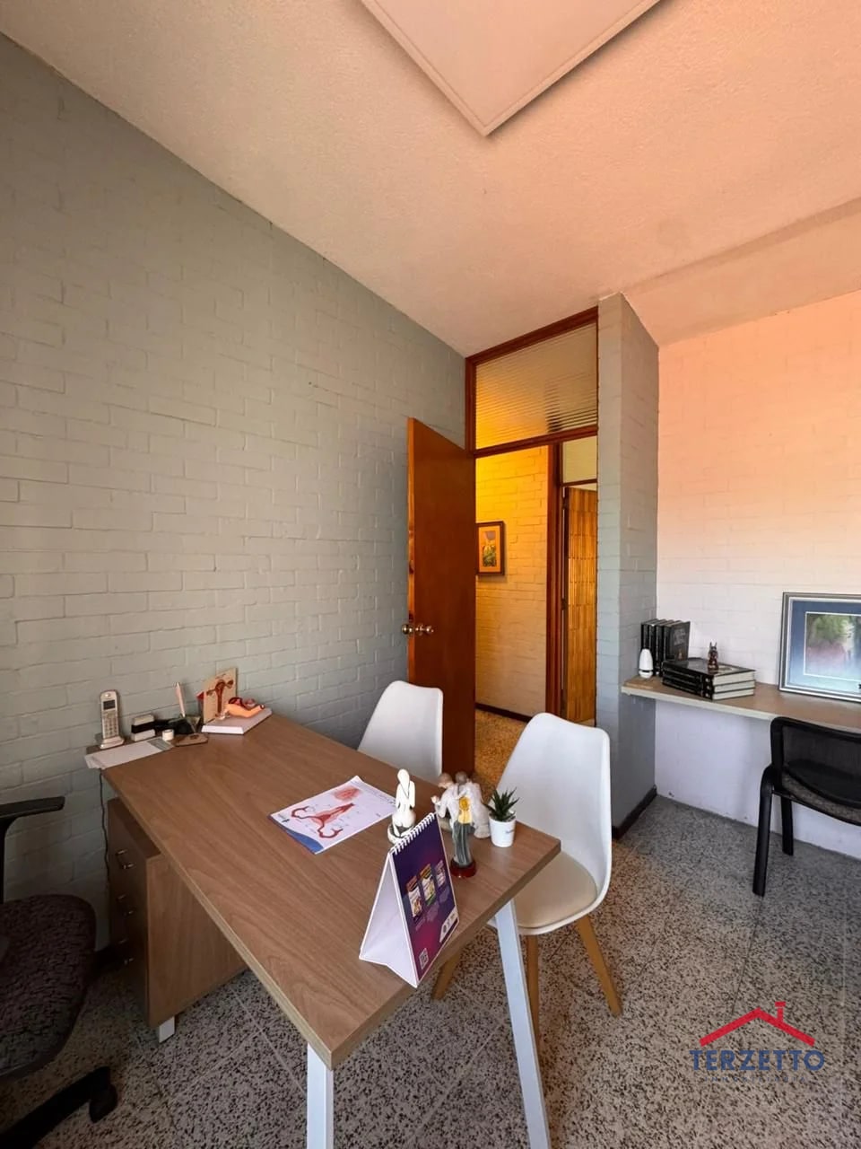 Clínica en Zona 10 — Clínica en Venta en Zona 10, Guatemala, Ciudad — foto 3 de 13