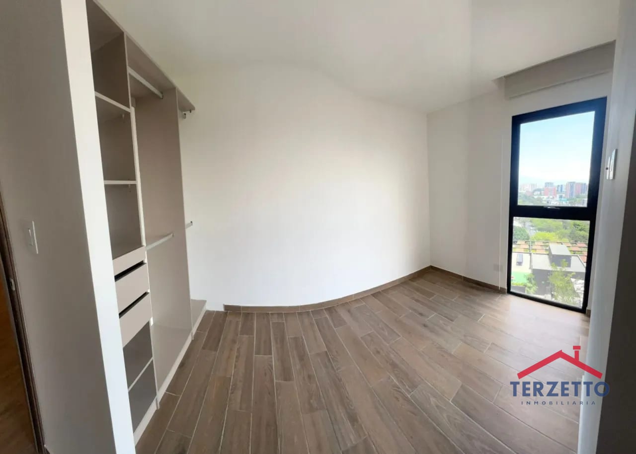 Apartamento en Parque 14 — Apartamento en Alquiler en Parque 14, Zona 14, Guatemala, Ciudad — foto 4 de 15