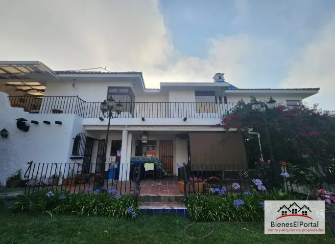 Casa con piscina en Condominio Maria del Sol Km. 20.5 Fraijanes - 3