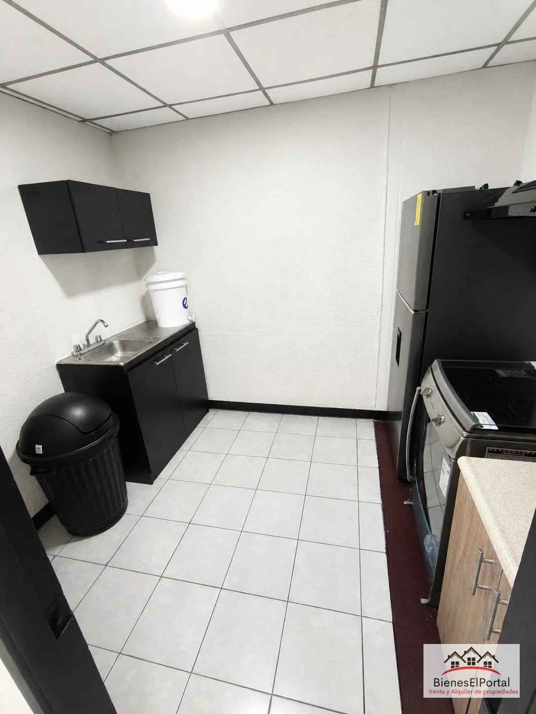 Apartamento en Zona 10 Edificio Reforma Montufar — Oficina en Venta en Reforma Montúfar, Zona 10, Guatemala, Ciudad — foto 5 de 6