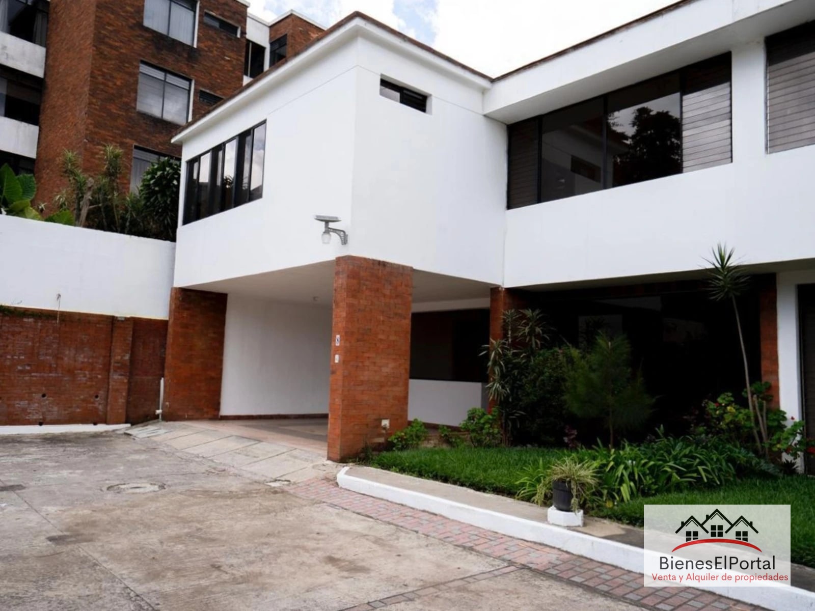 Casa en San Miguel II, Km.16.5 CAES Santa Catarina Pinula — Casa en Venta en Carretera a El Salvador, Guatemala, Ciudad — foto 3 de 9