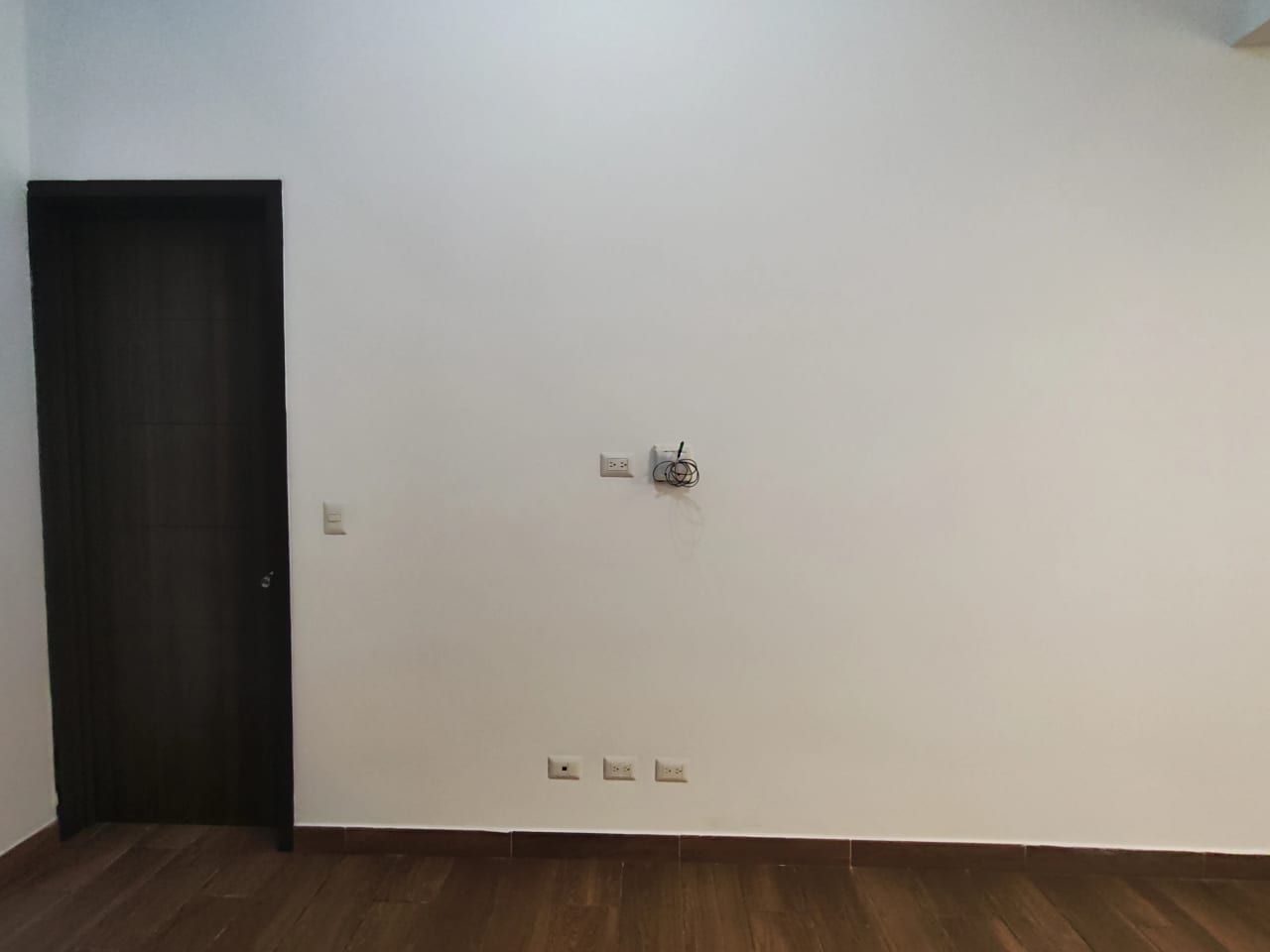 Vendo apartamento nuevo en Edificio Roque zona 2 - Image 4
