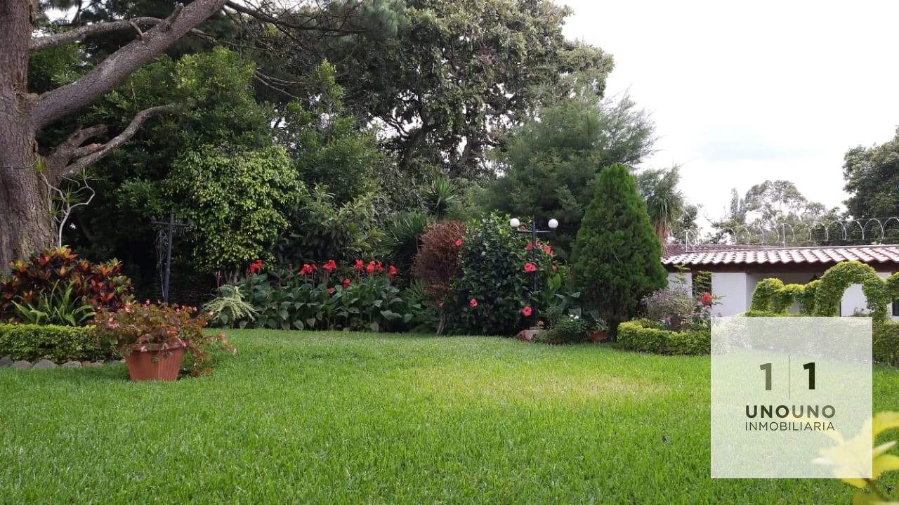 Espectacular propiedad en venta de 5 habitaciones en zona 15 - 4