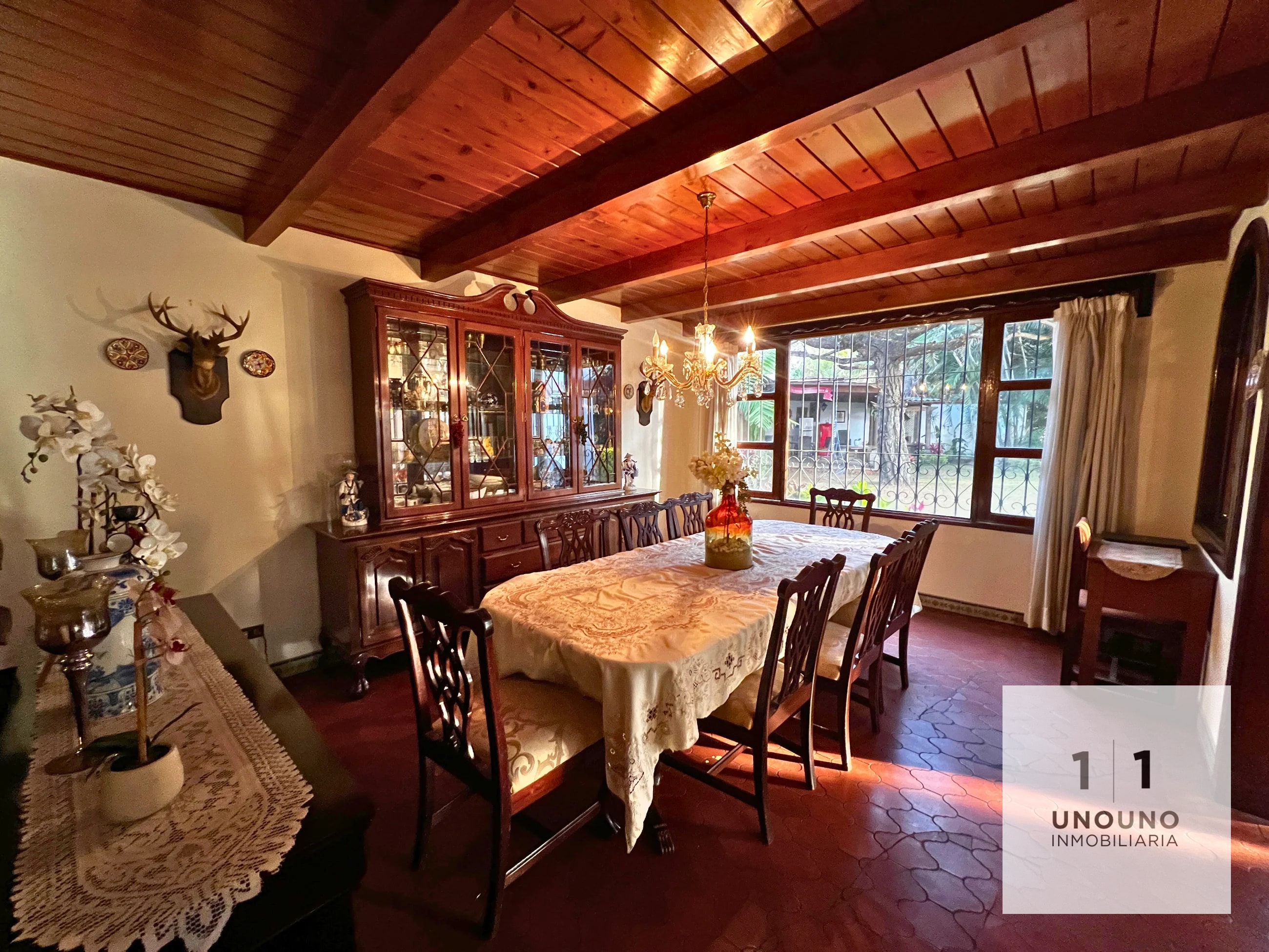 Espectacular propiedad en venta de 5 habitaciones en zona 15 - 7