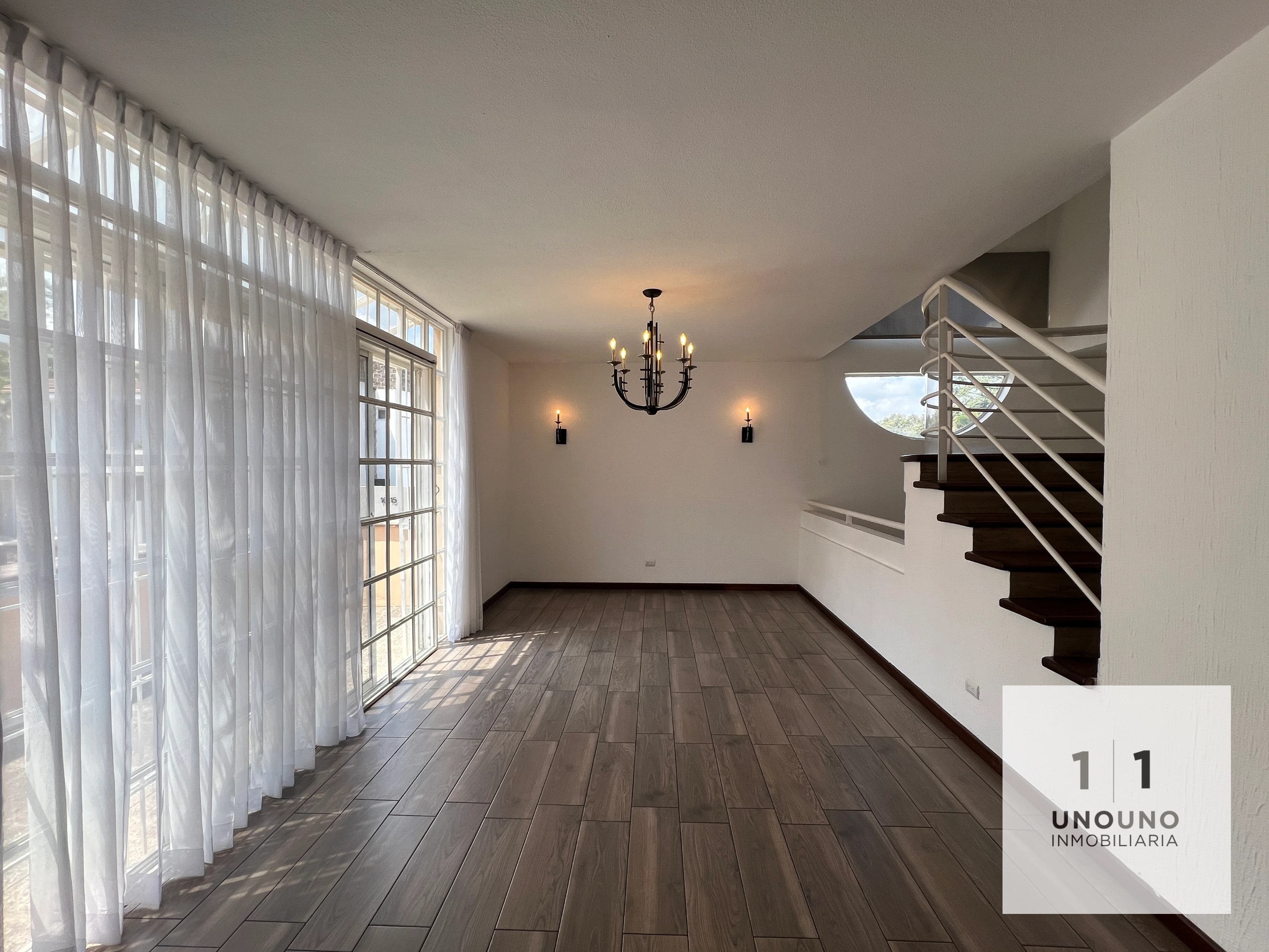 Hermosa casa en alquiler en Elgin, zona 13 — Casa en Alquiler en Elgin, Zona 13, Guatemala, Ciudad — foto 5 de 17