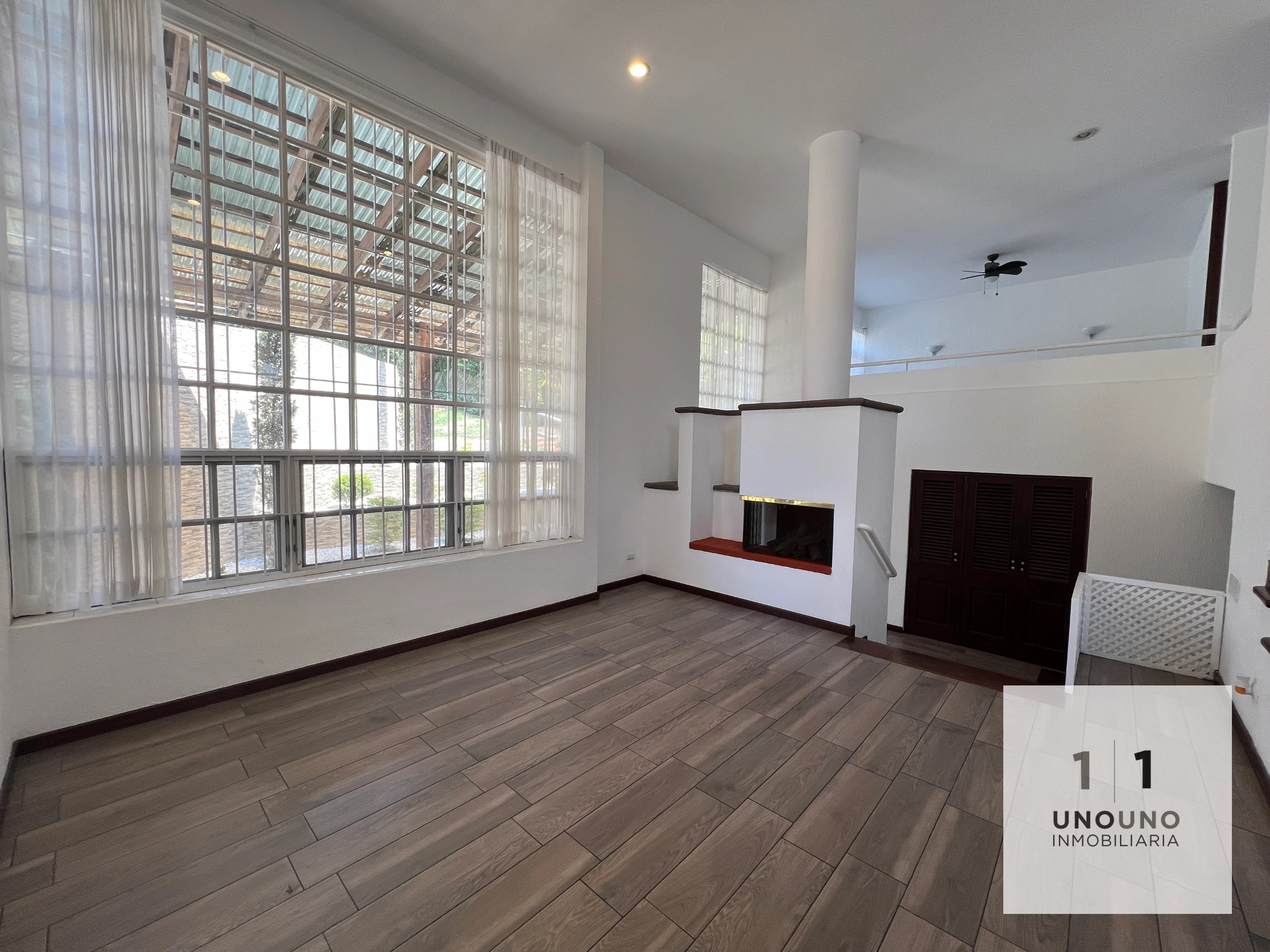 Hermosa casa en alquiler en Elgin, zona 13 — Casa en Alquiler en Elgin, Zona 13, Guatemala, Ciudad — foto 6 de 17