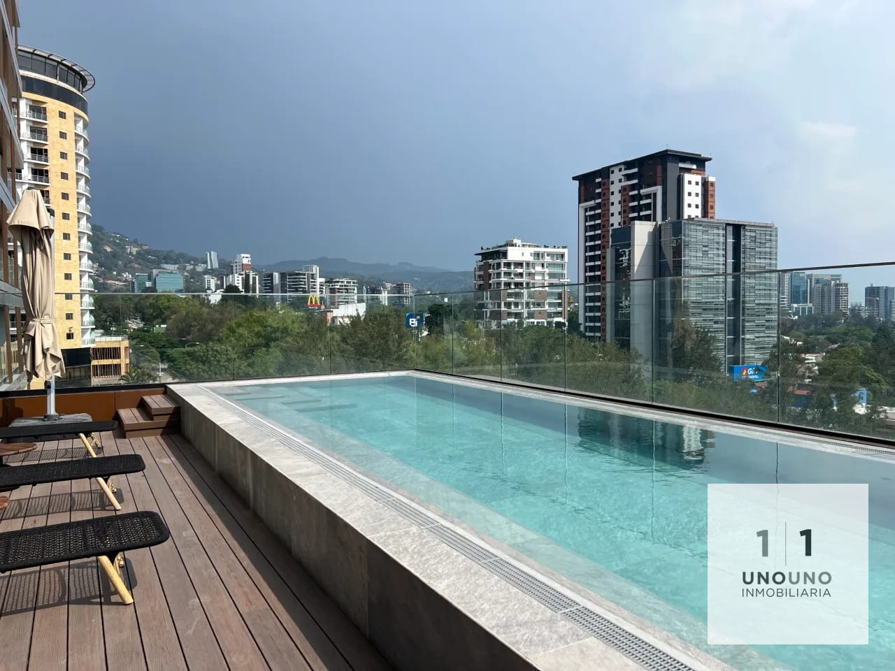 Apartamento con vista espectacular en Gaura, zona 15 — Apartamento en Alquiler en Gaura, Zona 15, Guatemala, Ciudad — foto 3 de 16