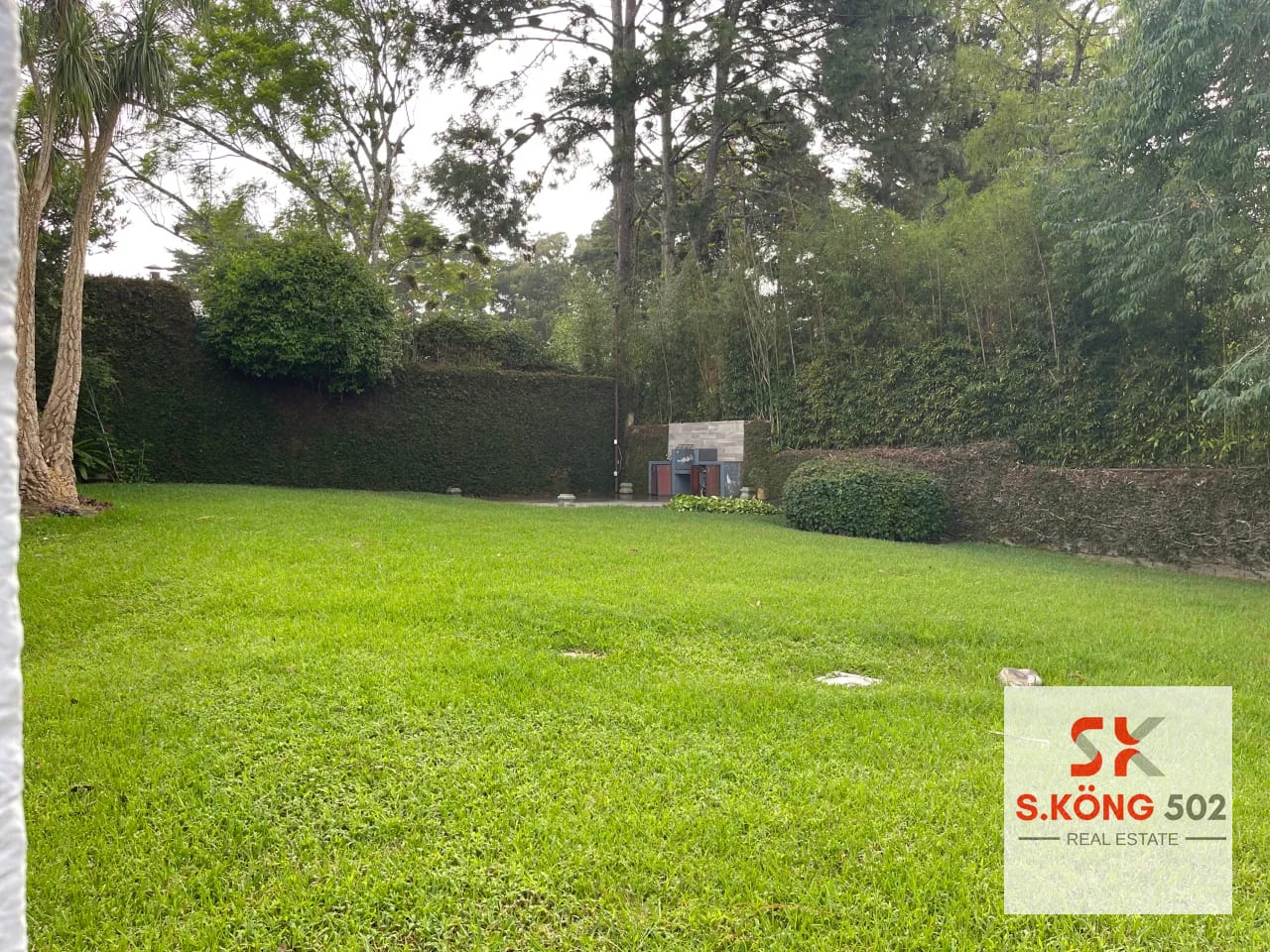 SE RENTA CASA GRANDE CON ENORME JARDÍN EN EL SOCORRO, Km. 12.7 HILLTOP, CES — Casa en Alquiler en Santa Catarina Pinula, Guatemala, Ciudad — foto 3 de 16