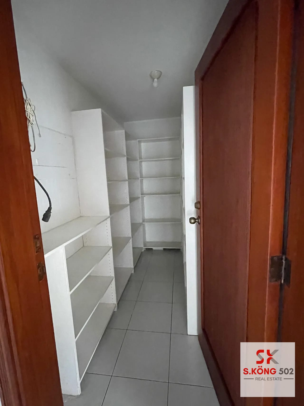 SE RENTA CASA GRANDE CON ENORME JARDÍN EN EL SOCORRO, Km. 12.7 HILLTOP, CES — Casa en Alquiler en Santa Catarina Pinula, Guatemala, Ciudad — foto 7 de 16