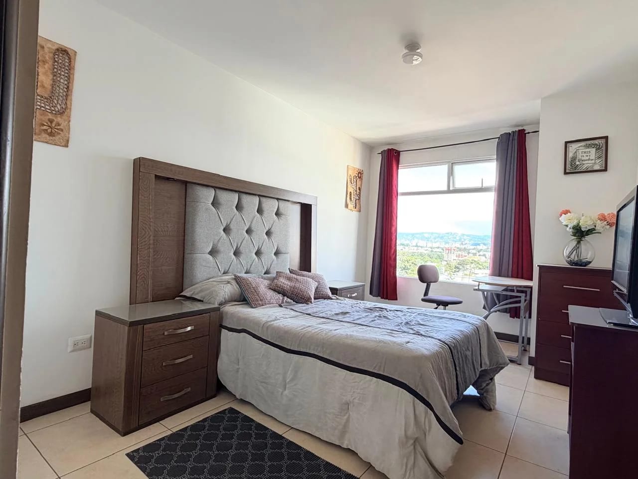 APARTAMENTO AMUEBLADO EN RENTA EN SANTA MARÍA DE LAS CHARCAS ZONA 11 — Apartamento en Alquiler en Santa María de Las Charcas, Zona 11, Guatemala, Ciudad — foto 4 de 9