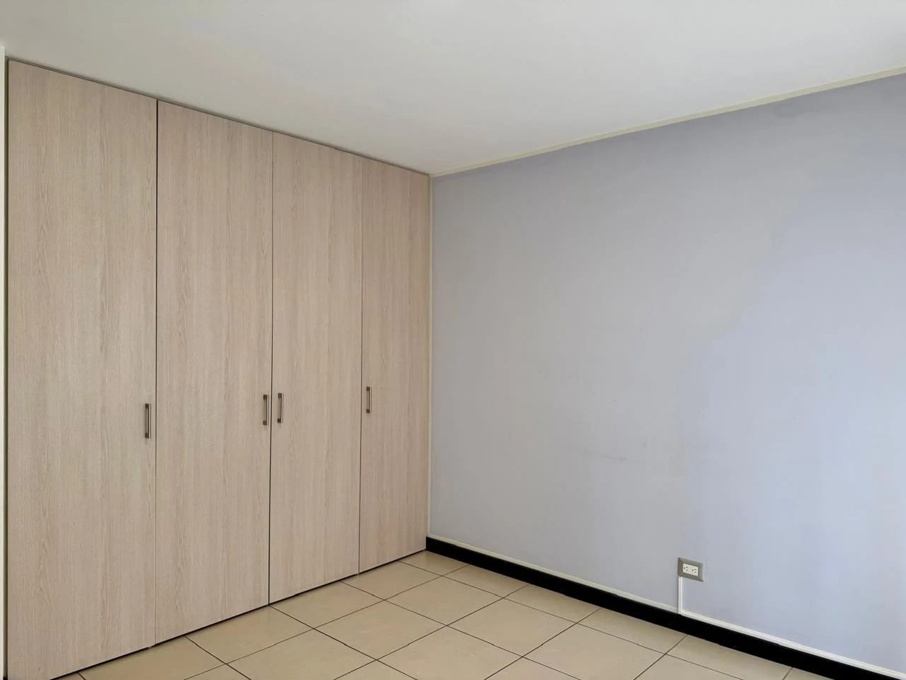 APARTAMENTO EN RENTA EN ZONA 11 EDIFICIO MIRGE — Apartamento en Alquiler en Mirage las charcas, Zona 11, Guatemala, Ciudad — foto 11 de 17