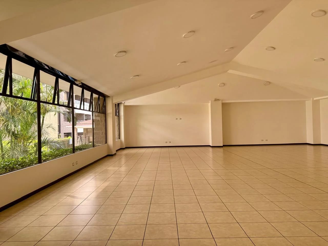 APARTAMENTO EN RENTA EN ZONA 11 EDIFICIO MIRGE — Apartamento en Alquiler en Mirage las charcas, Zona 11, Guatemala, Ciudad — foto 15 de 17