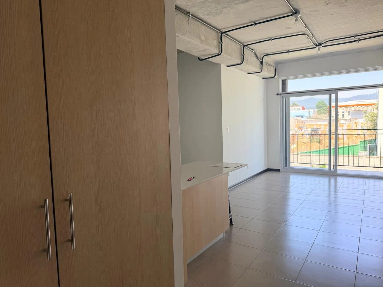 APARTAMENTO EN RENTA NIKAO ZONA 4 DE MIXCO — Apartamento en Alquiler en Zona 4 Mixco, Guatemala, Ciudad — foto 4 de 13