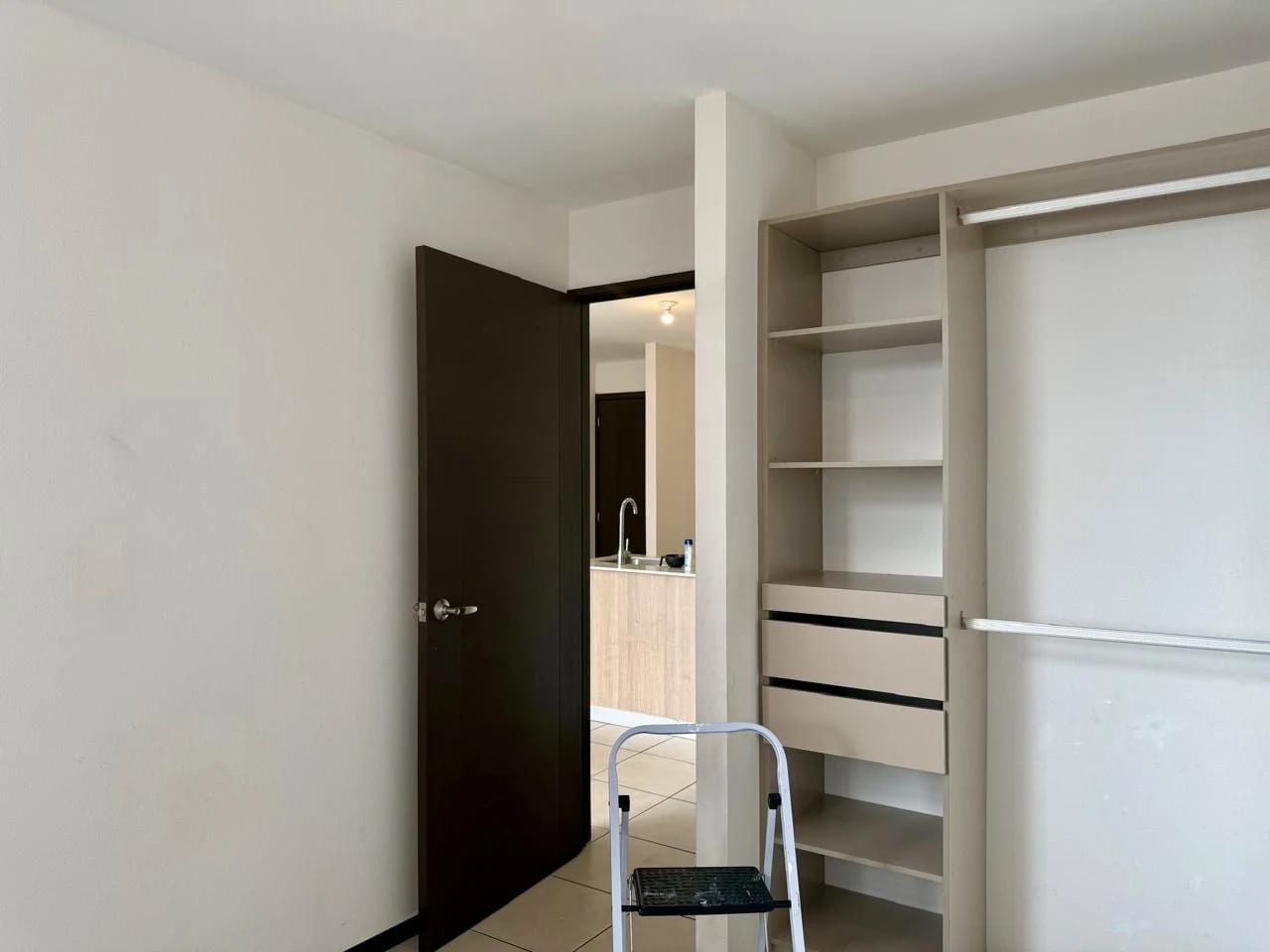APARTAMENTO EN RENTA EN PARQUE SAN JORGE ZONA 11 — Apartamento en Alquiler en Parque San Jorge, Zona 11, Guatemala, Ciudad — foto 13 de 15
