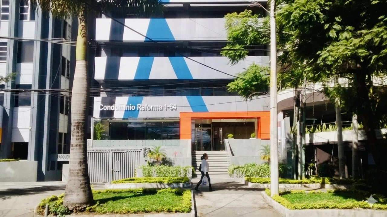 OFICINA EN RENTA EN ZONA 9 CONDOMINIO REFORMA — Oficina en Alquiler en Zona 9, Guatemala, Ciudad — foto 1 de 3