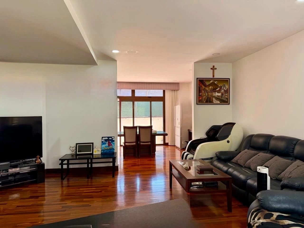 CASA EN VENTA EN ZONA 10 PASAJE OAKLAND — Casa en Venta en Pasaje Oakland, Zona 10, Guatemala, Ciudad — foto 5 de 16