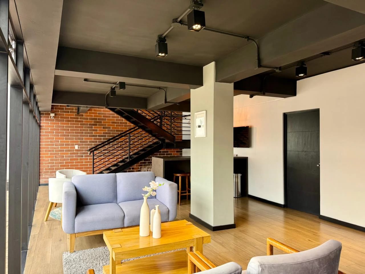 APARTAMENTO AMUEBLADO EN VENTA EN LA VILLA, ZONA 14, MERAKI 14 — Apartamento en Venta en Meraki Z14, Zona 14, Guatemala, Ciudad — foto 13 de 17