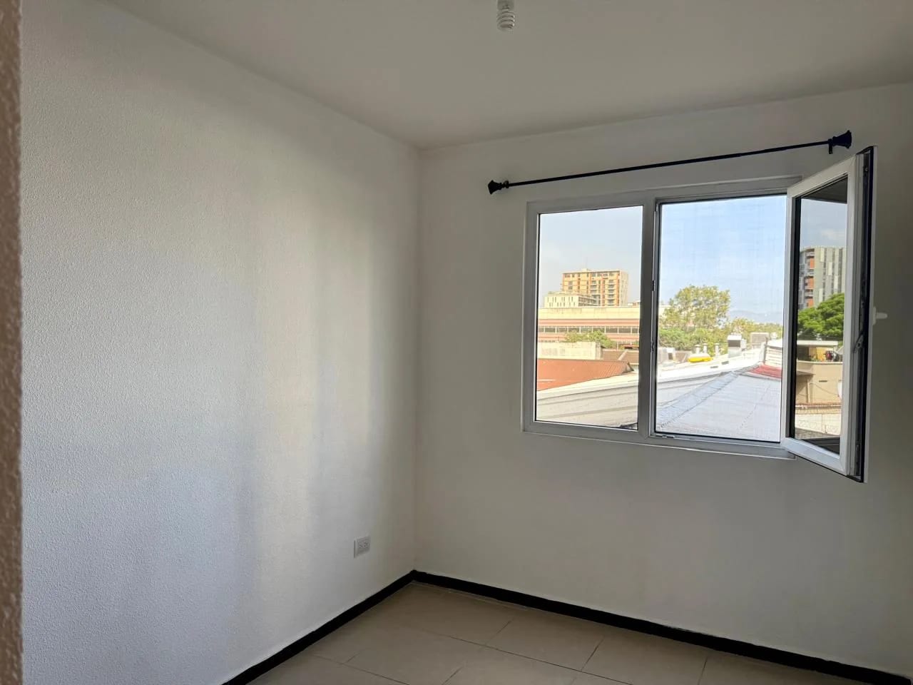 APARTAMENTO EN RENTA EN ZONA 11, PARQUE 11 — Apartamento en Alquiler en Parque 11, Zona 11, Guatemala, Ciudad — foto 11 de 17