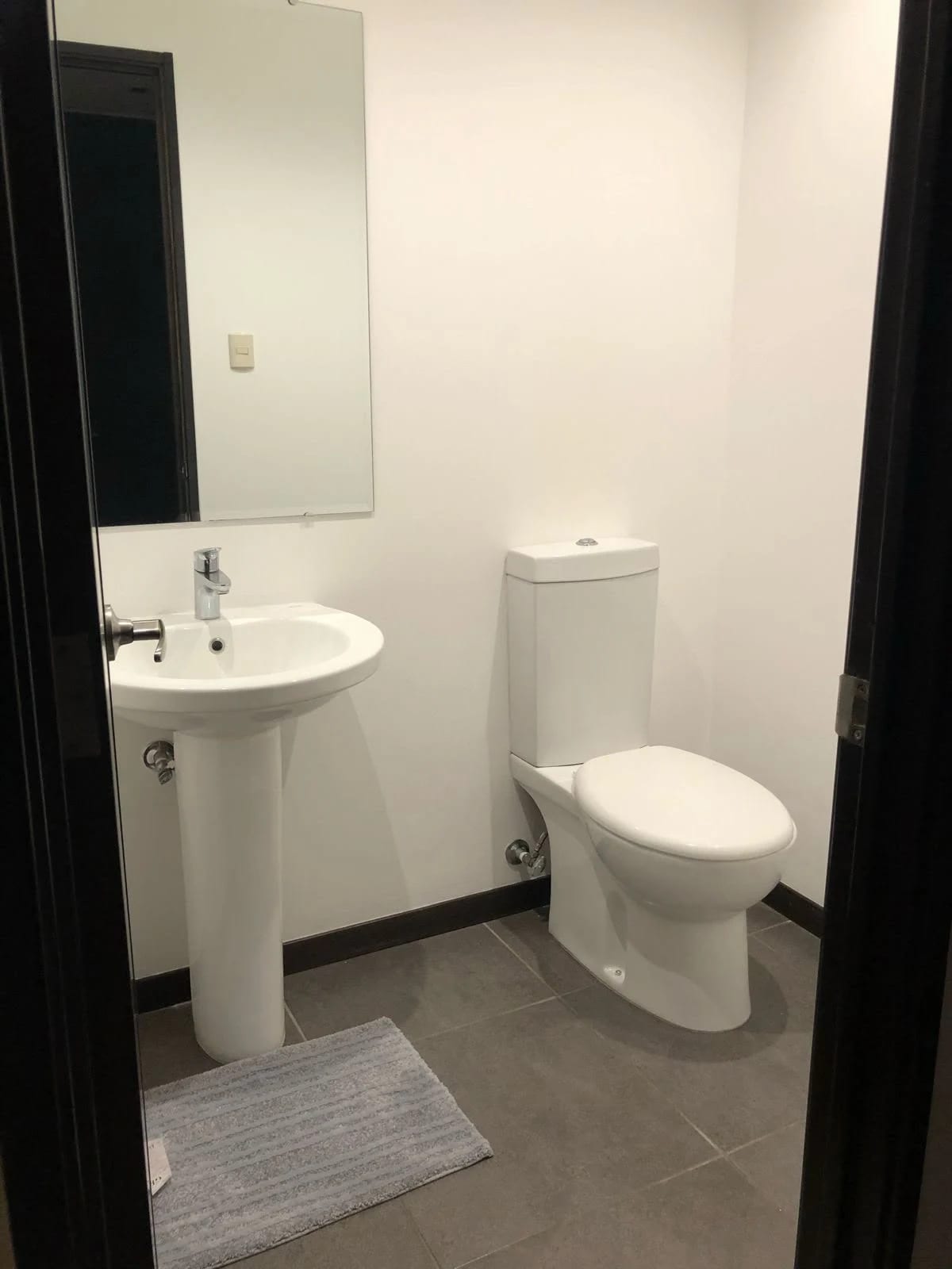 APARTAMENTO EN RENTA EN ZONA 10, EDIFICIO NEO — Apartamento en Alquiler en Neo Apartamentos, Zona 10, Guatemala, Ciudad — foto 12 de 13