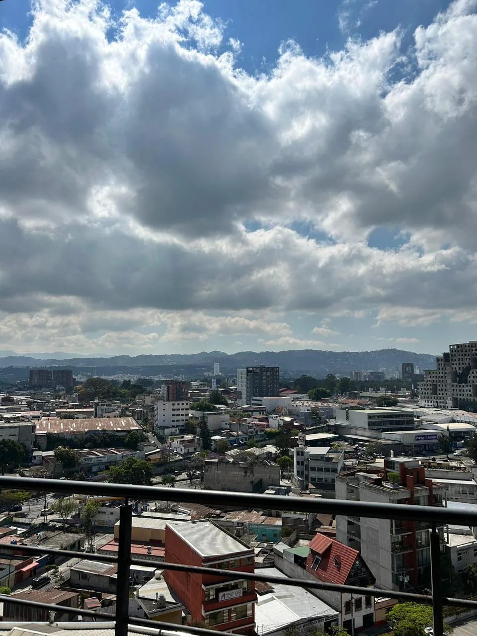 APARTAMENTO EN RENTA EN ZONA 4, VENEZIA CUATRO — Apartamento en Alquiler en Zona 4, Guatemala, Ciudad — foto 2 de 6